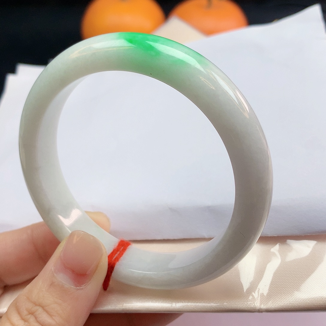 翡翠手镯未镶嵌56圈2438