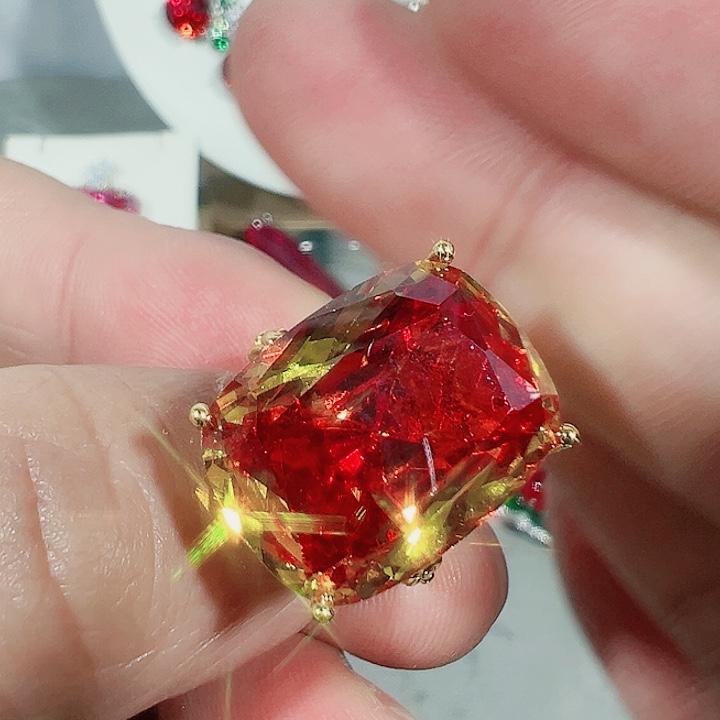 红宝石颈饰未镶嵌