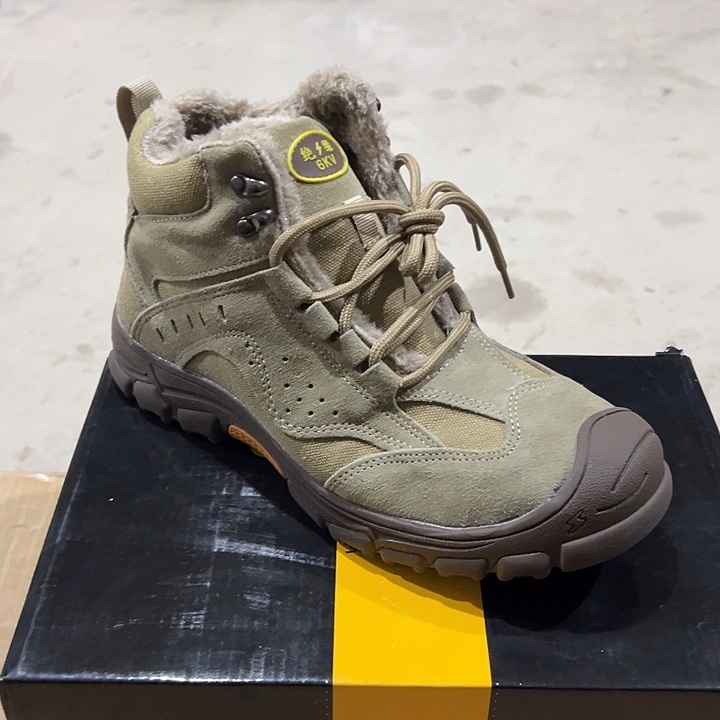 棉43码防砸防刺穿劳保鞋。