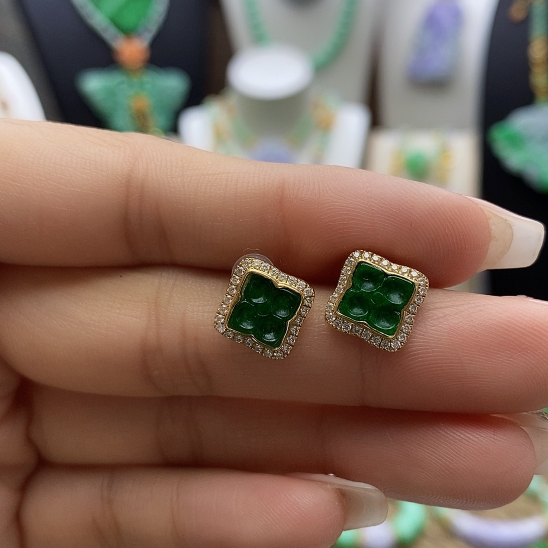 翡翠耳饰未镶嵌天然