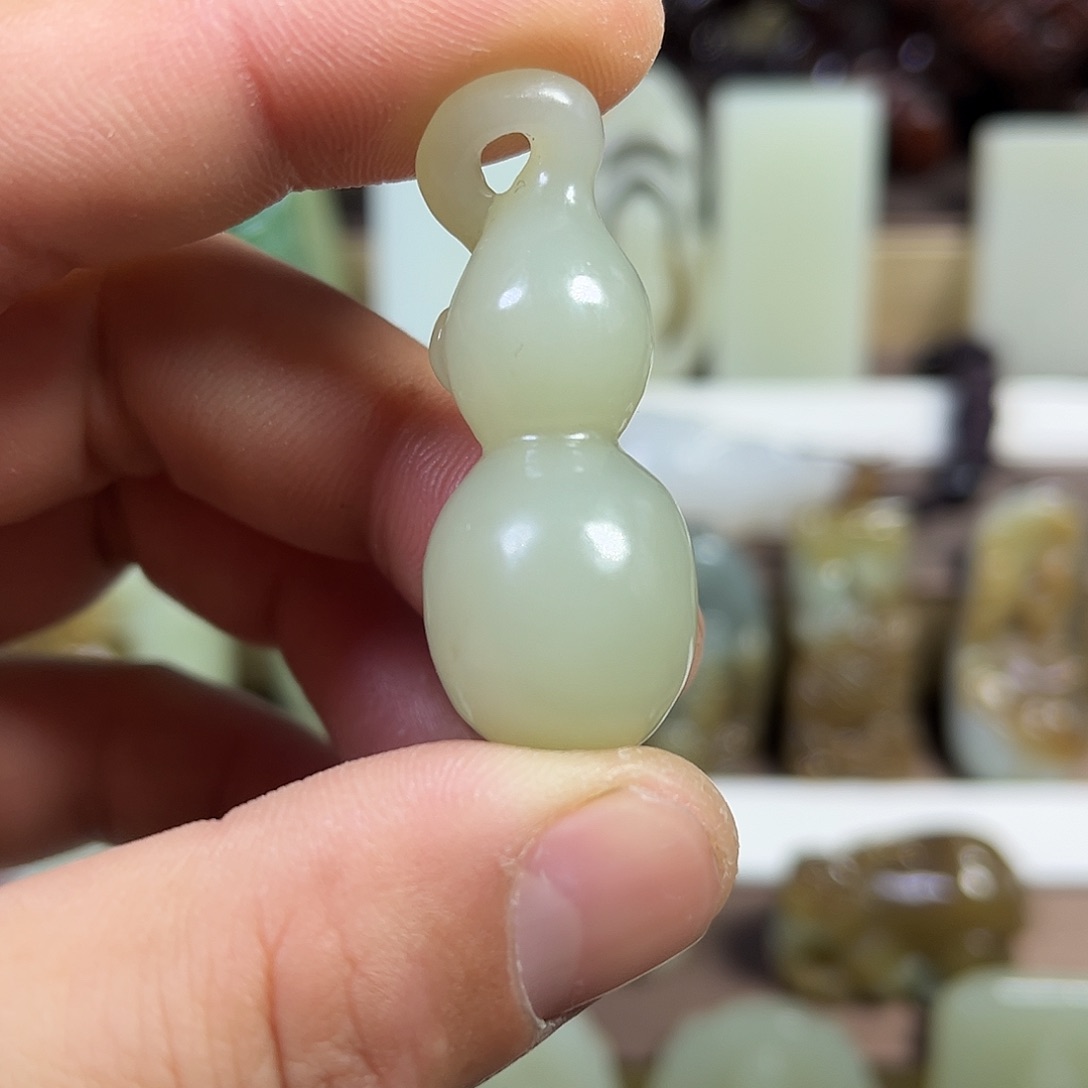 和田玉挂件未镶嵌