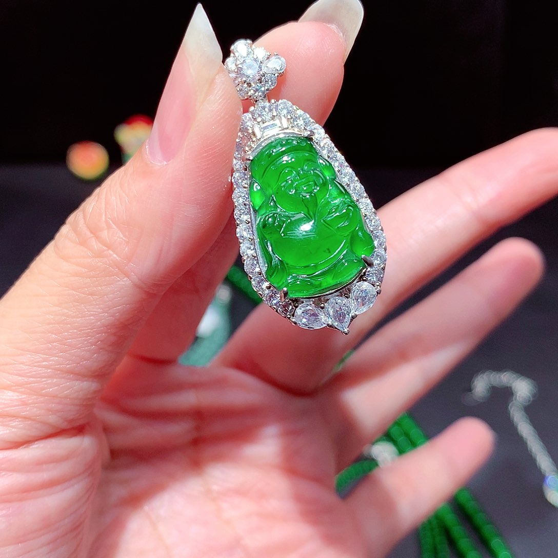 【闪购商品】翡翠吊坠(不含链)未镶嵌