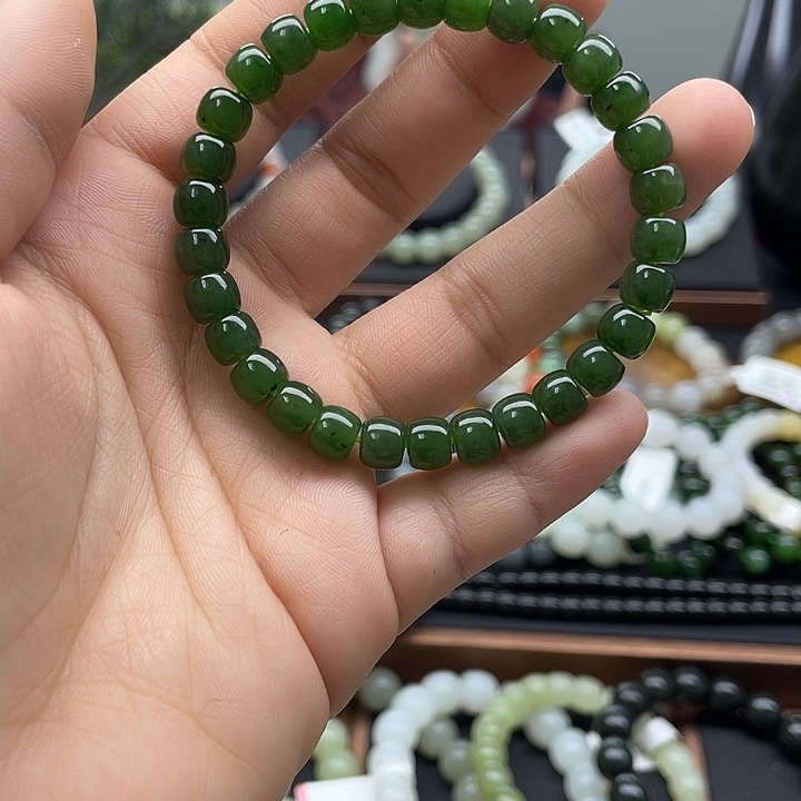 和田玉未镶嵌手串