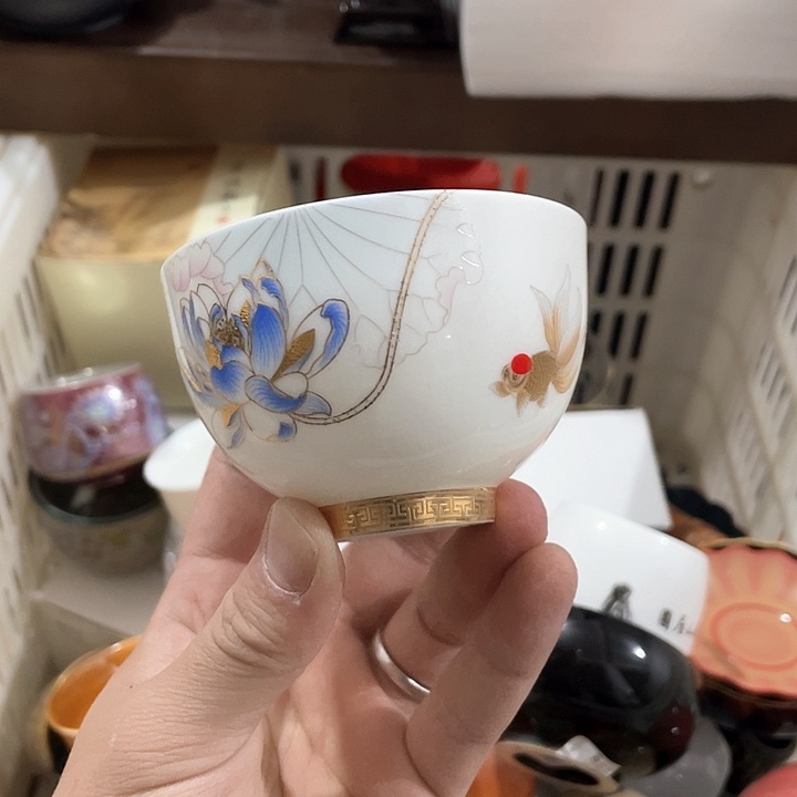 陶瓷茶具全部清清完回家过年