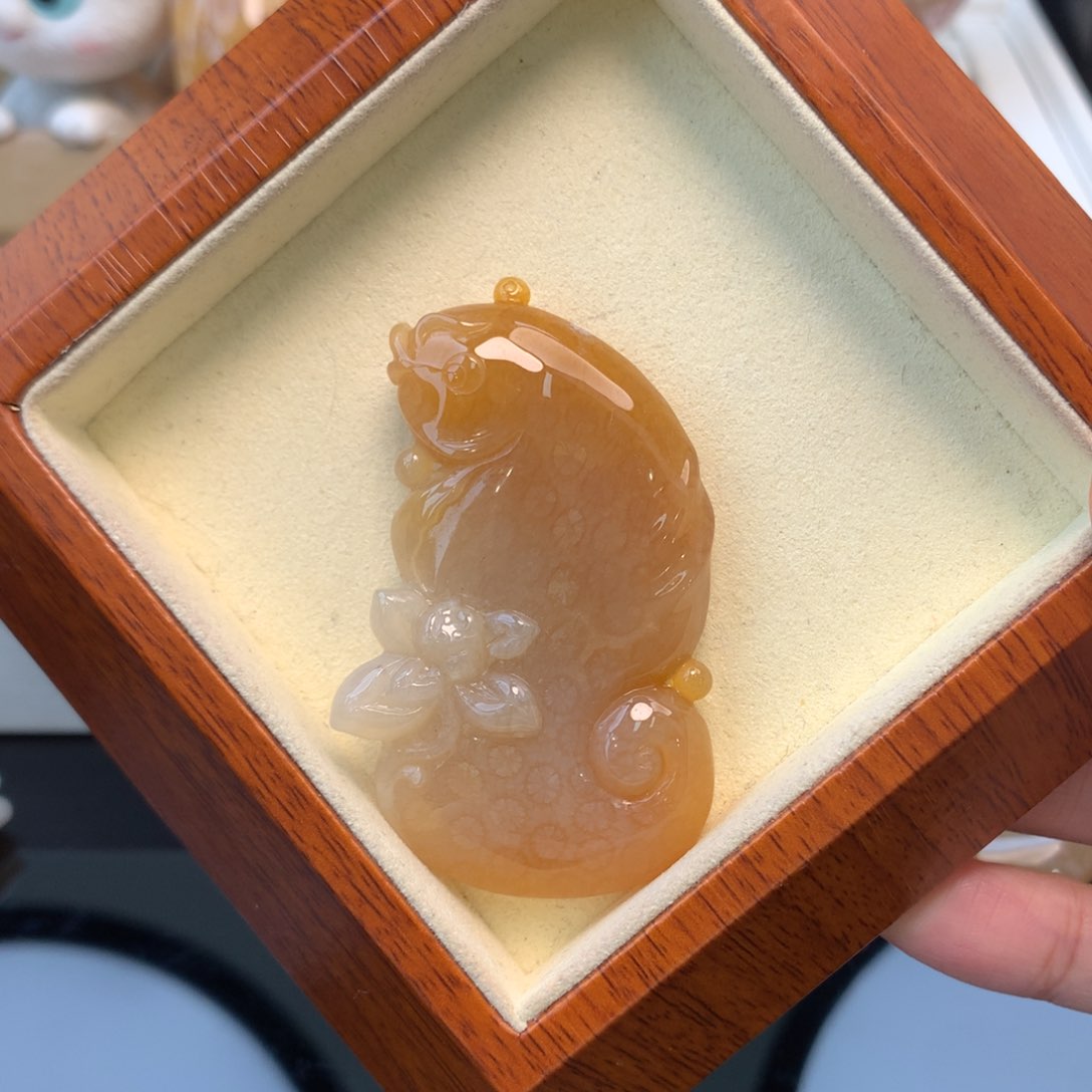 硅化珊瑚（珊瑚玉）颈饰未镶嵌