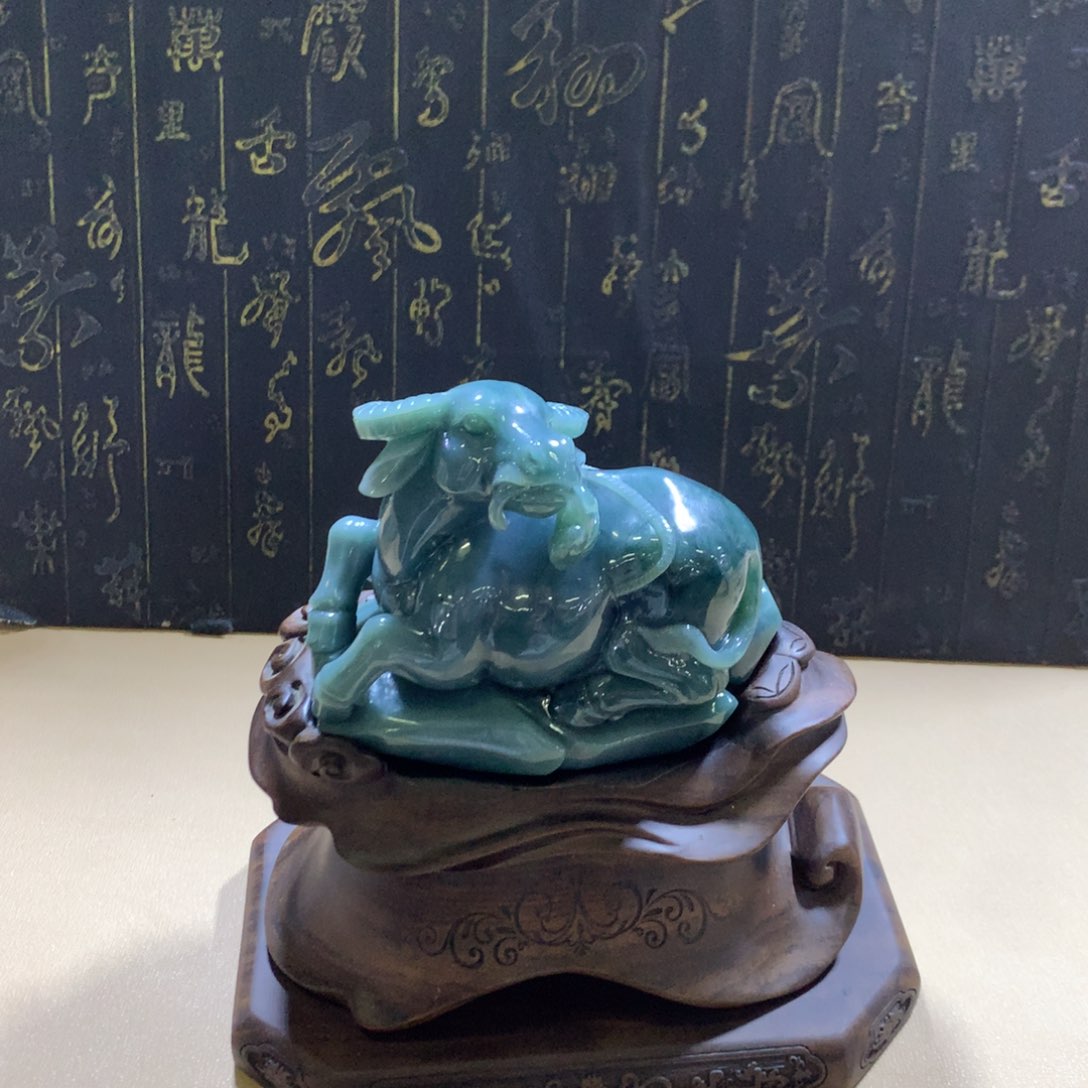 翡翠摆件未镶嵌前***?