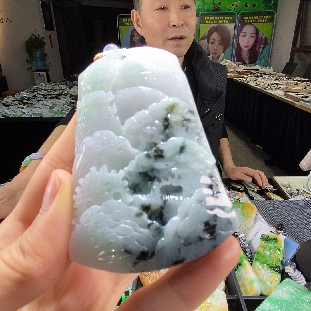 颈饰未镶嵌翡翠翡翠