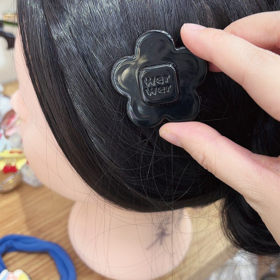 皮质铁合金中号黑色花朵