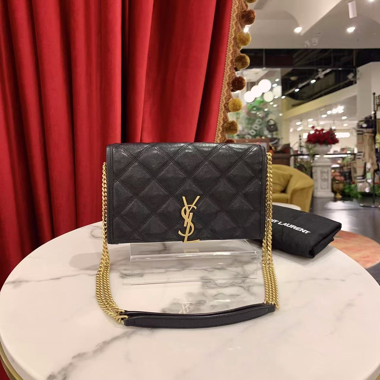 95新 YSL/圣罗兰 GGS圣罗兰becky黑色金扣牛皮单肩包/29238189