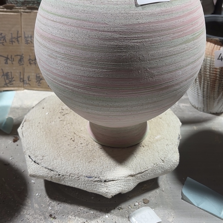 摆件陶高27，口7，瑕疵处理，无孔，218