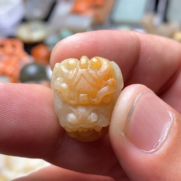 翡翠颈饰未镶嵌翡翠三通