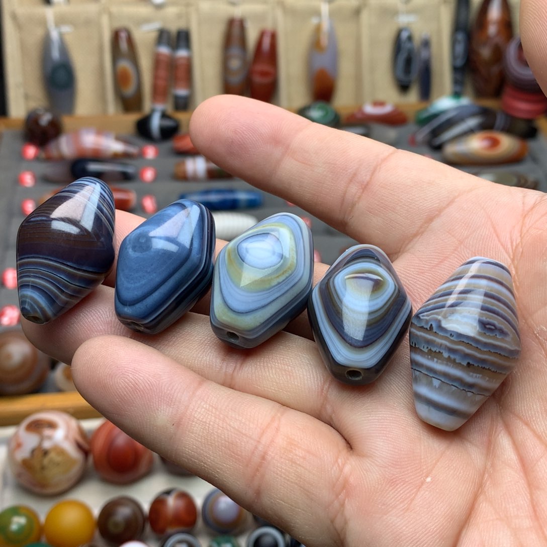 【闪购商品】未镶嵌玛瑙/玉髓珠宝半成品阿**佛