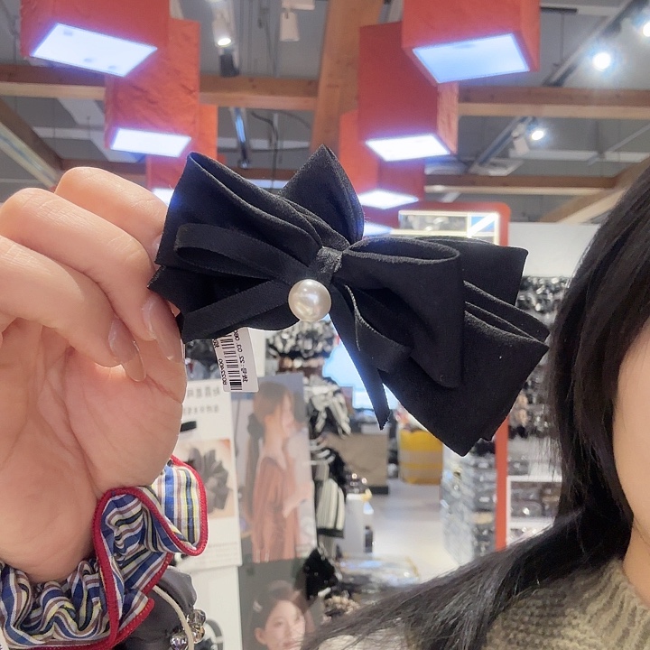 非金属布艺香蕉家 珍珠蝴蝶结