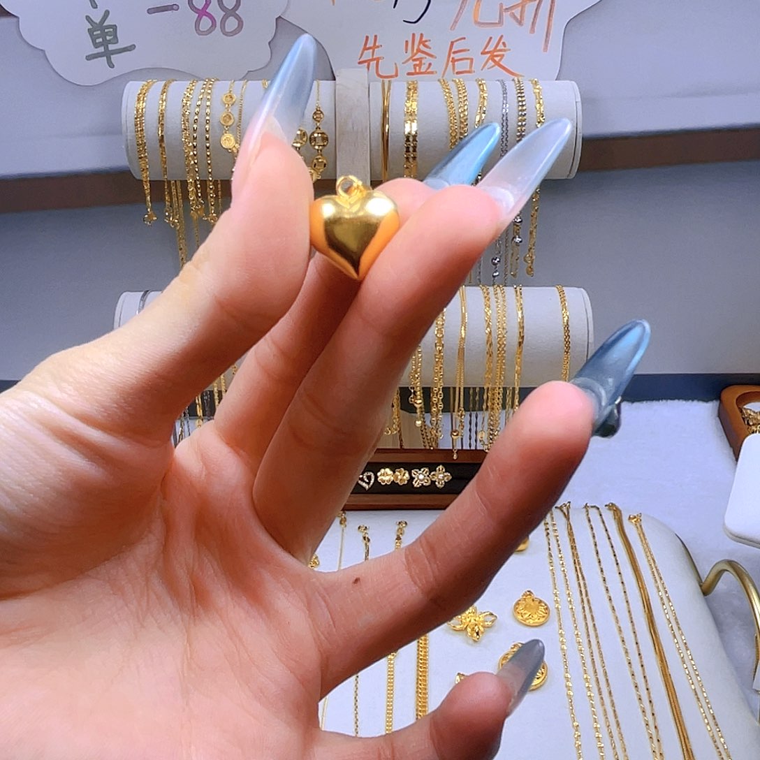 一物一证先鉴后发1.66爱心吊坠