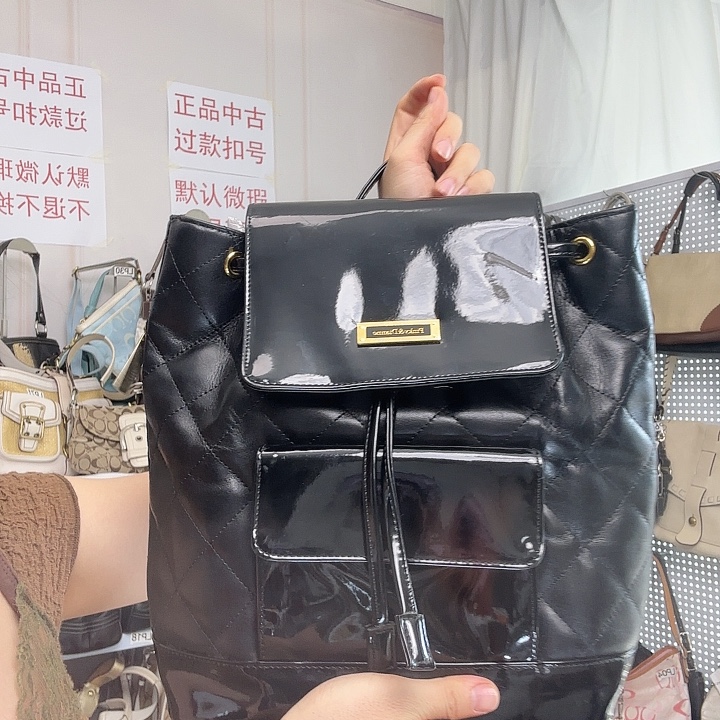 蚕丝PD小香风双肩包