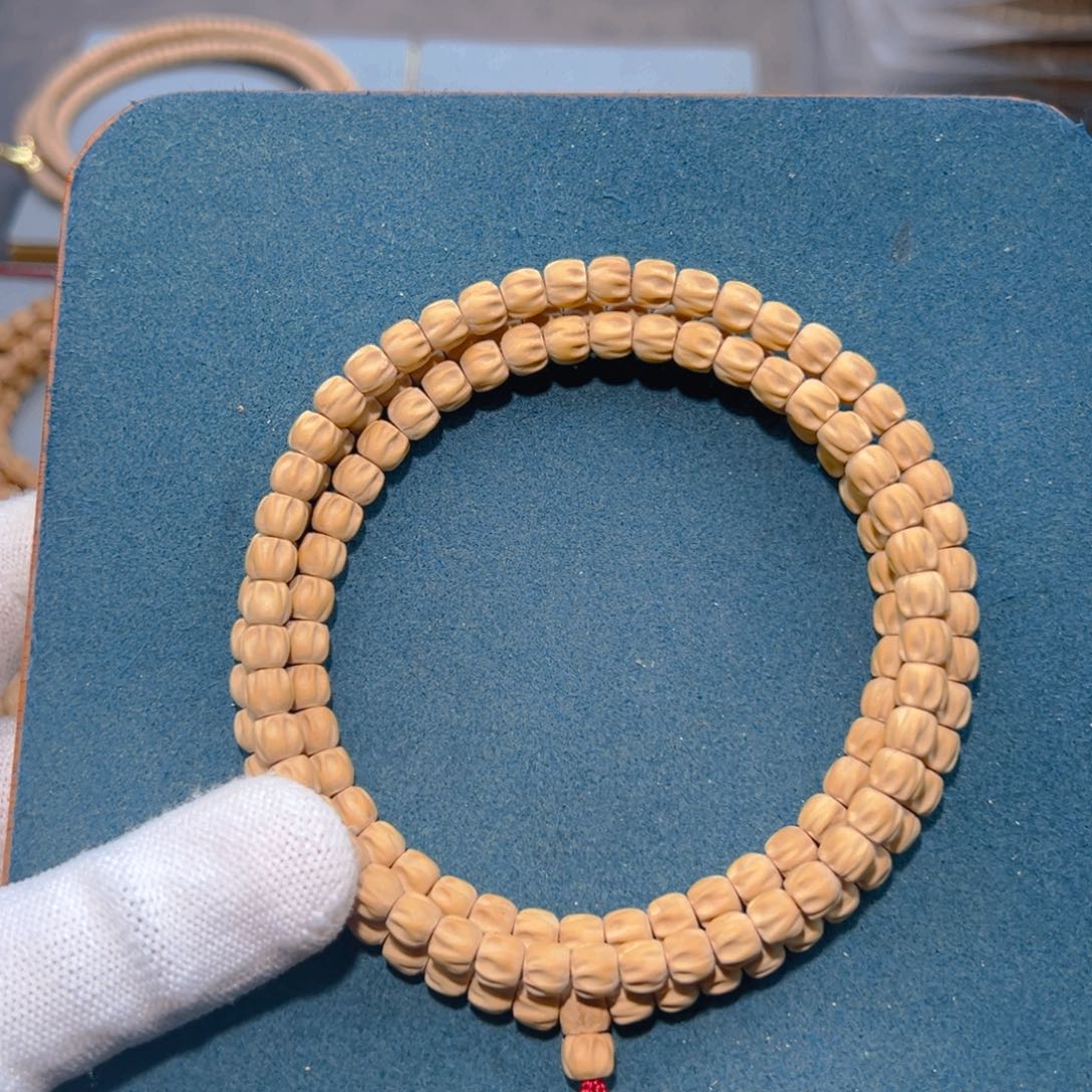 吊坠柏香籽/百香籽李*?