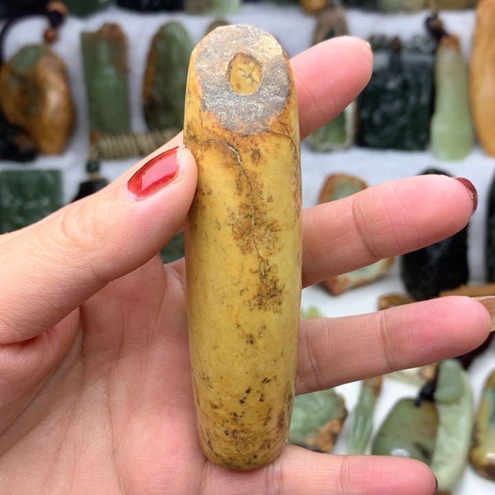 岫岩河磨玉（透闪石质玉）手把未镶嵌