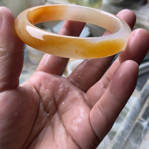 惠***优石英质玉（金丝玉）未镶嵌手镯