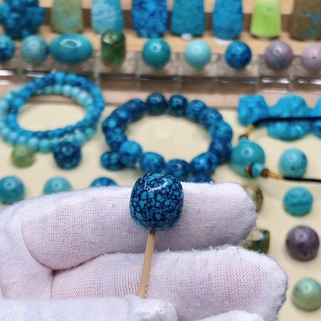 绿松石未镶嵌珠宝奇石