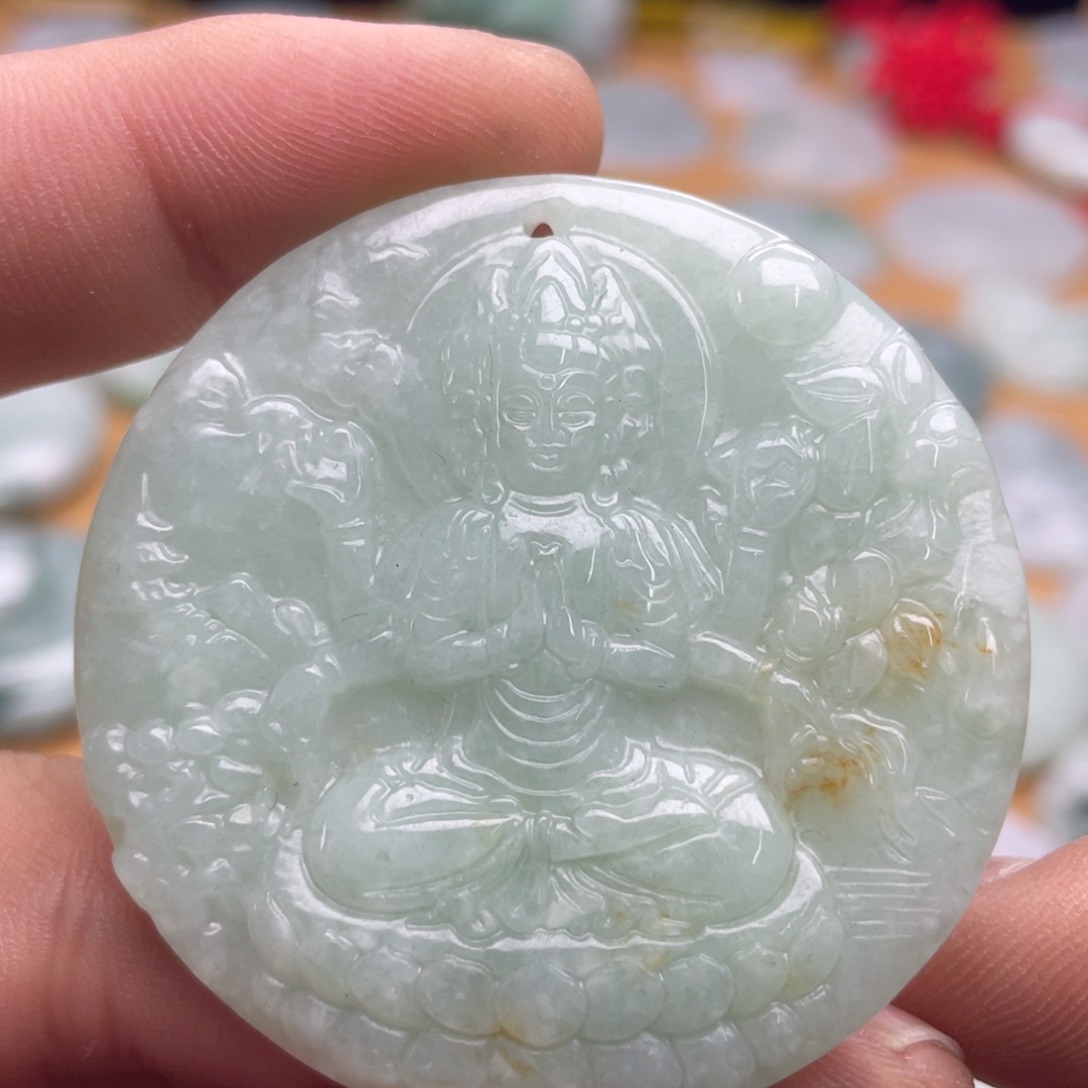 翡翠未镶嵌颈饰千手
