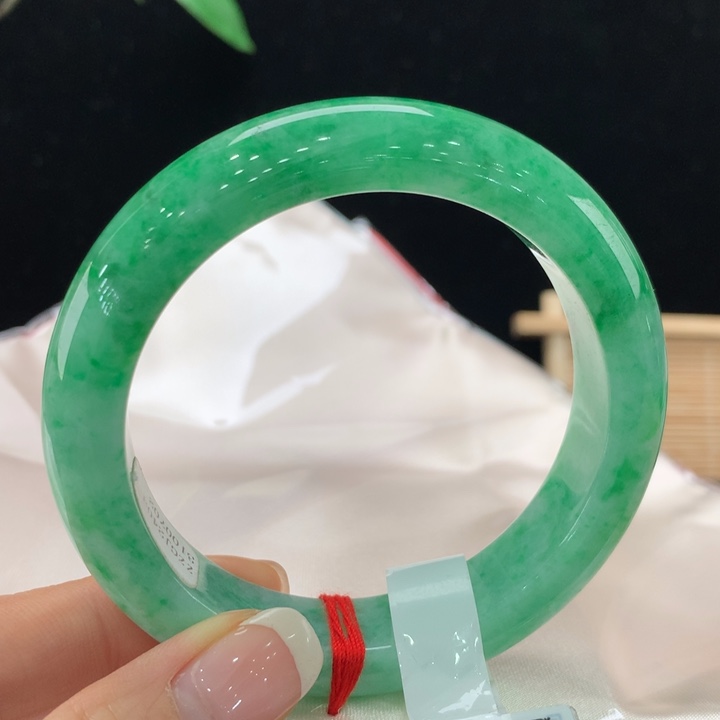 翡翠手镯未镶嵌1111-0702