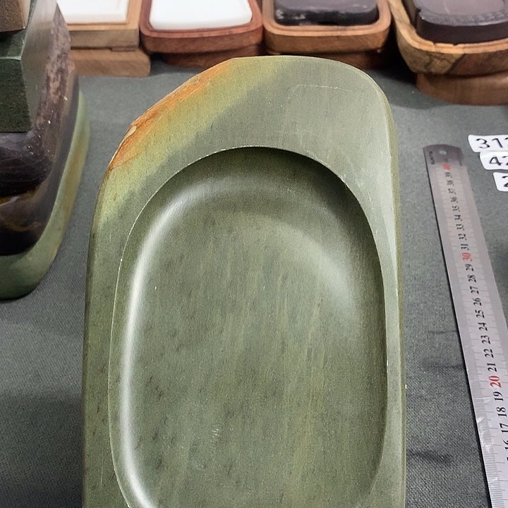 广东肇庆原石端砚