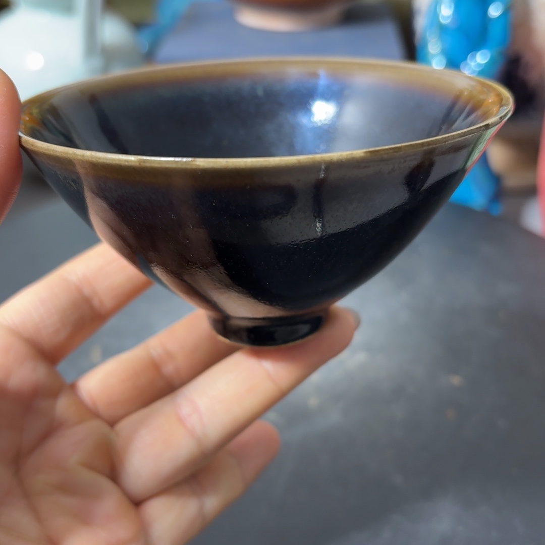 瓷片器形美观大方典雅