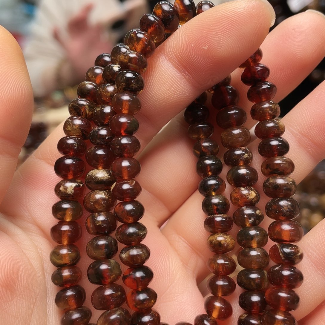 琥珀裸石未镶嵌七