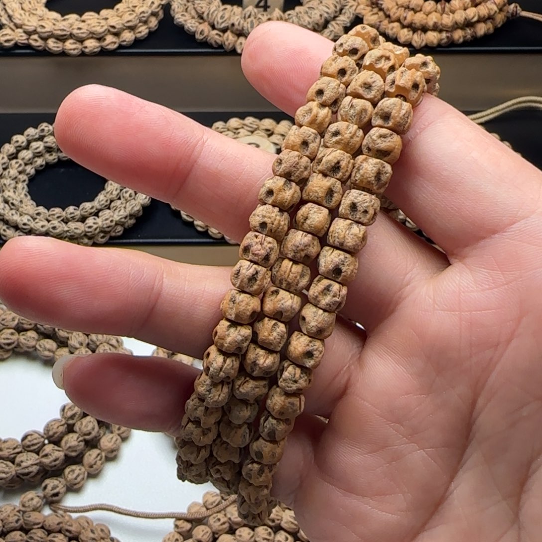 吊坠柏香籽/百香籽来*?方块满鬼