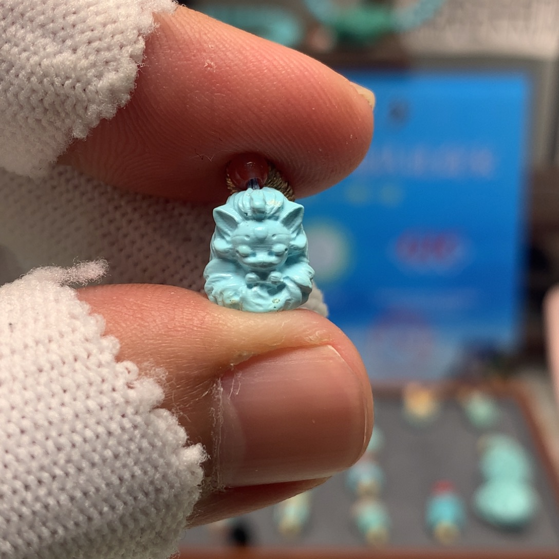 绿松石未镶嵌挂件