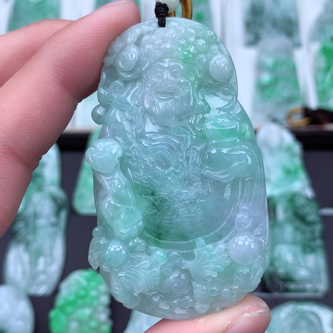 翡翠颈饰未镶嵌翡翠吊坠