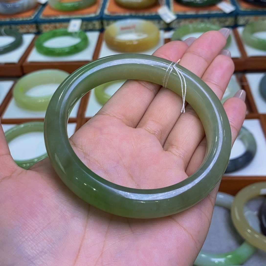 和田玉手镯未镶嵌和田玉翠青60.6
