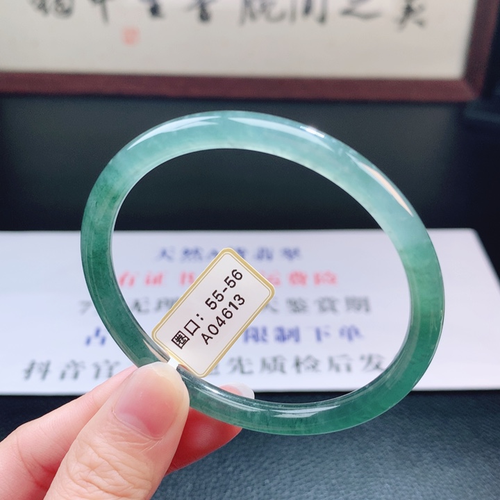 翡翠未镶嵌手镯翡翠手镯141