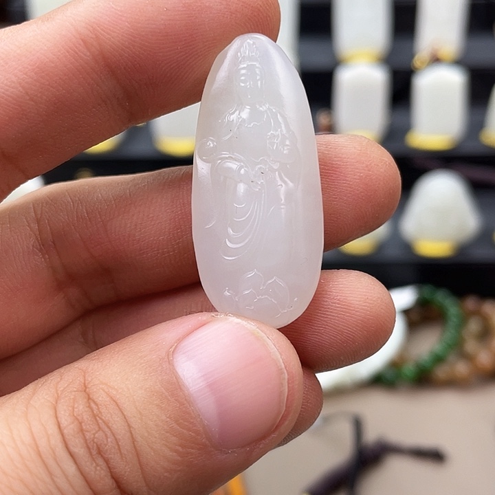 颈饰未镶嵌和田玉