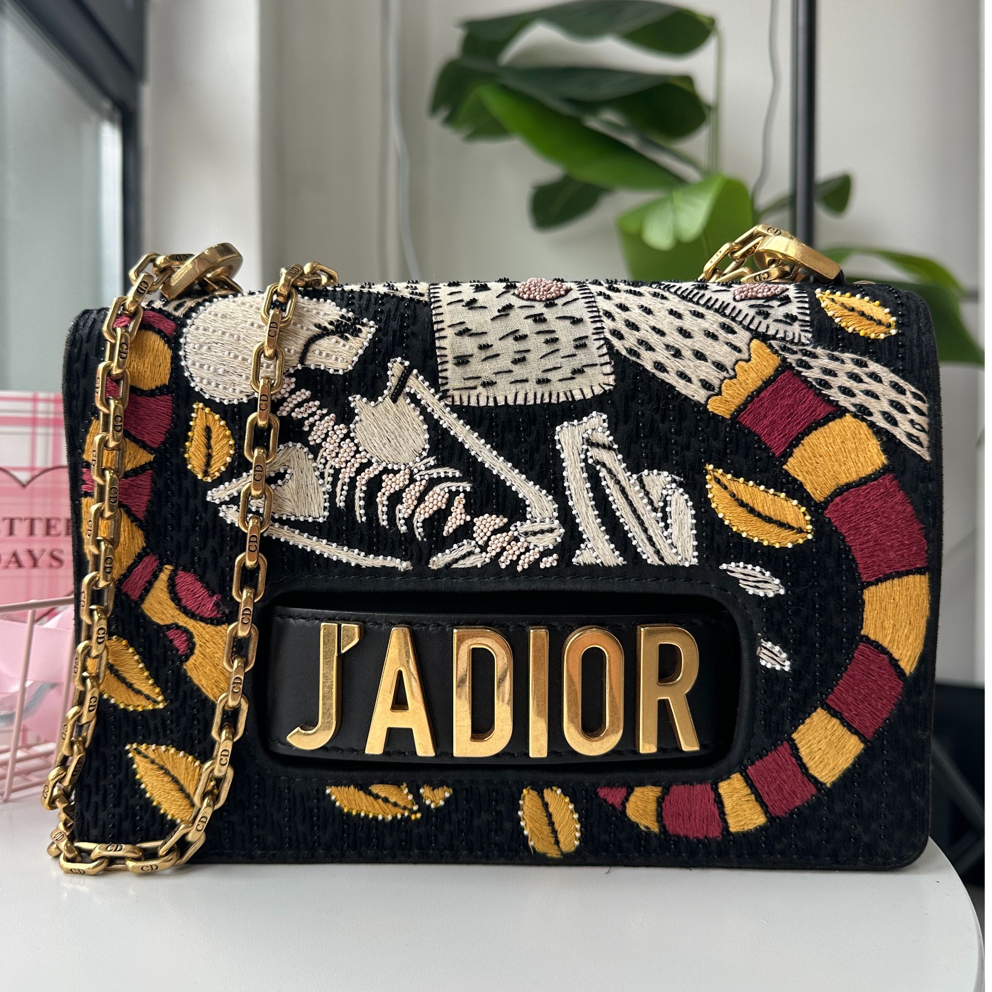 95新 DIOR/迪奥 刺绣复古限量重工/单肩时尚女士包