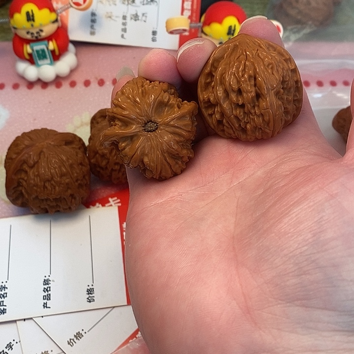 文玩核桃把件玉龙粗筋