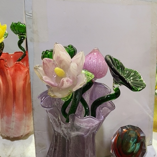 琉璃花瓶高45厘米宽12厘米