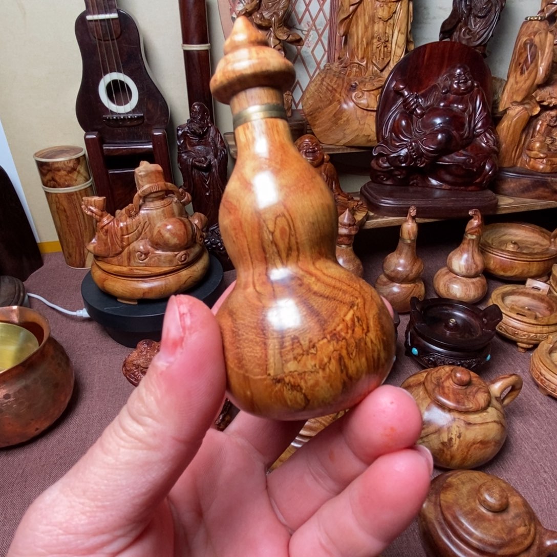 黄花梨/降香黄檀海南黄花梨葫芦瓶手把件