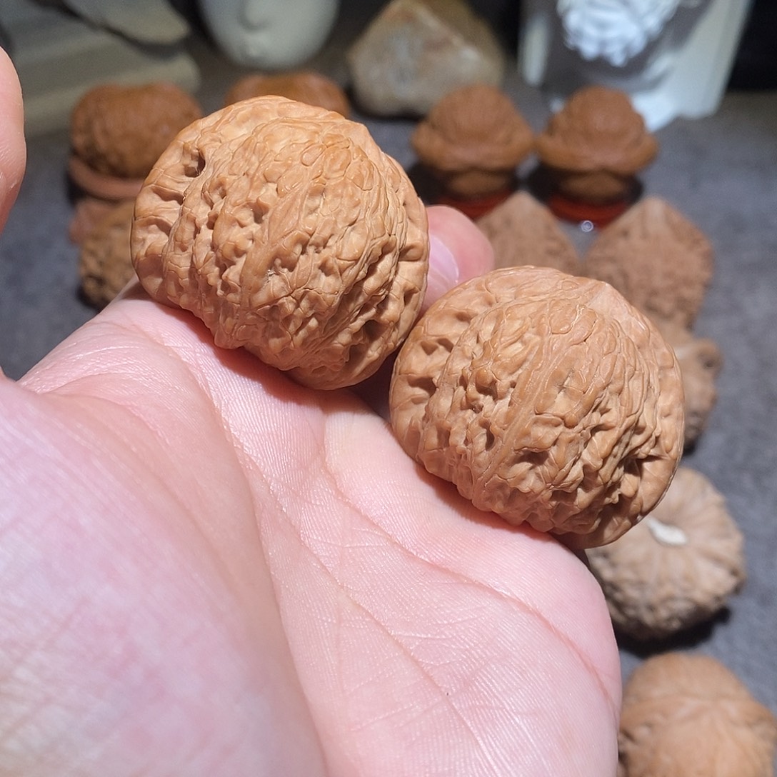 把件核桃42全品泥鳅背