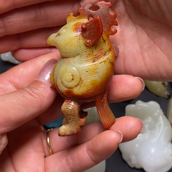 和田玉未镶嵌把件