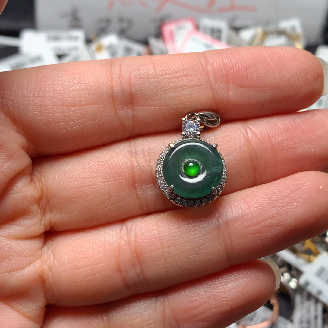 翡翠戒指银S925镶嵌天然翡翠吊坠