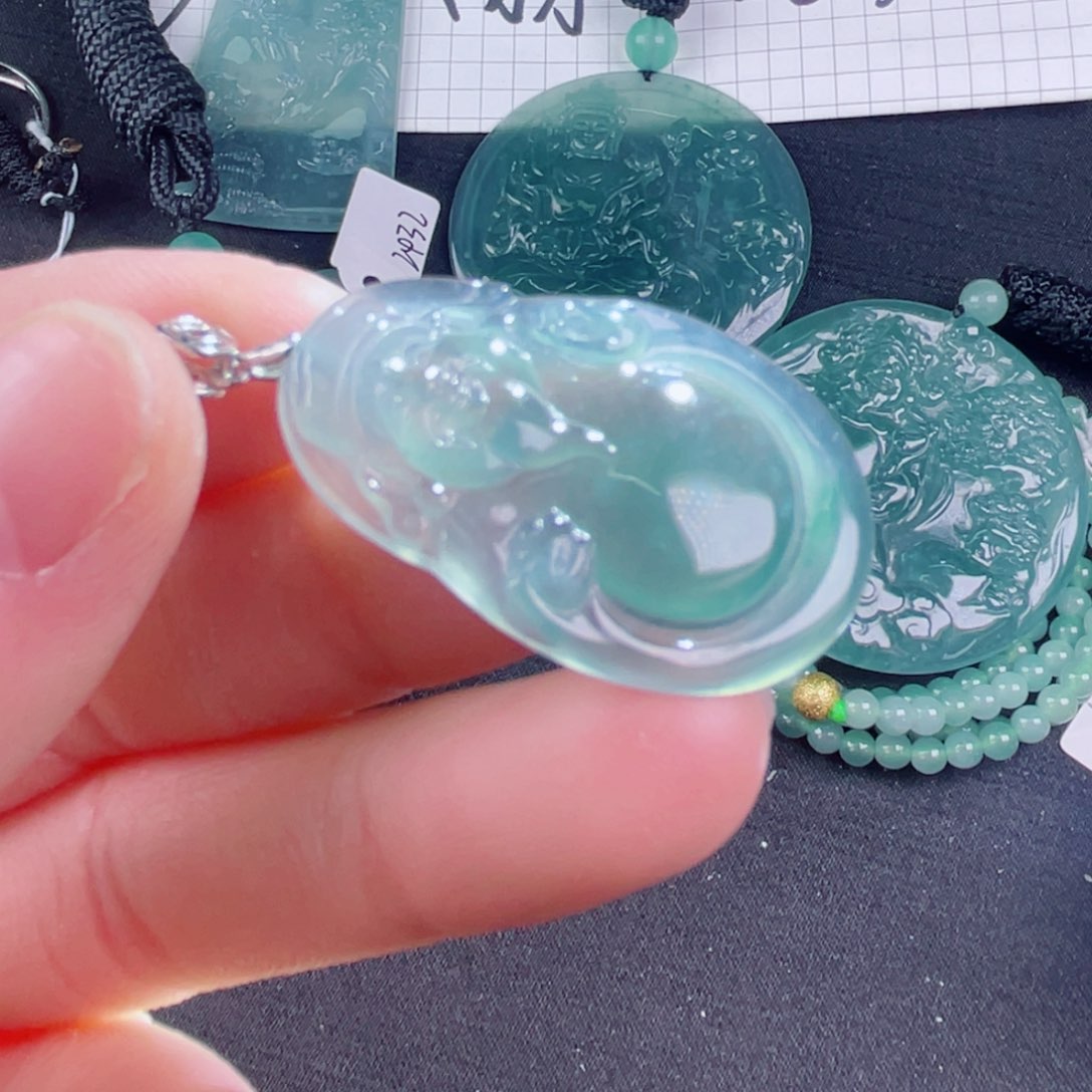 翡翠银S925镶嵌颈饰翡翠