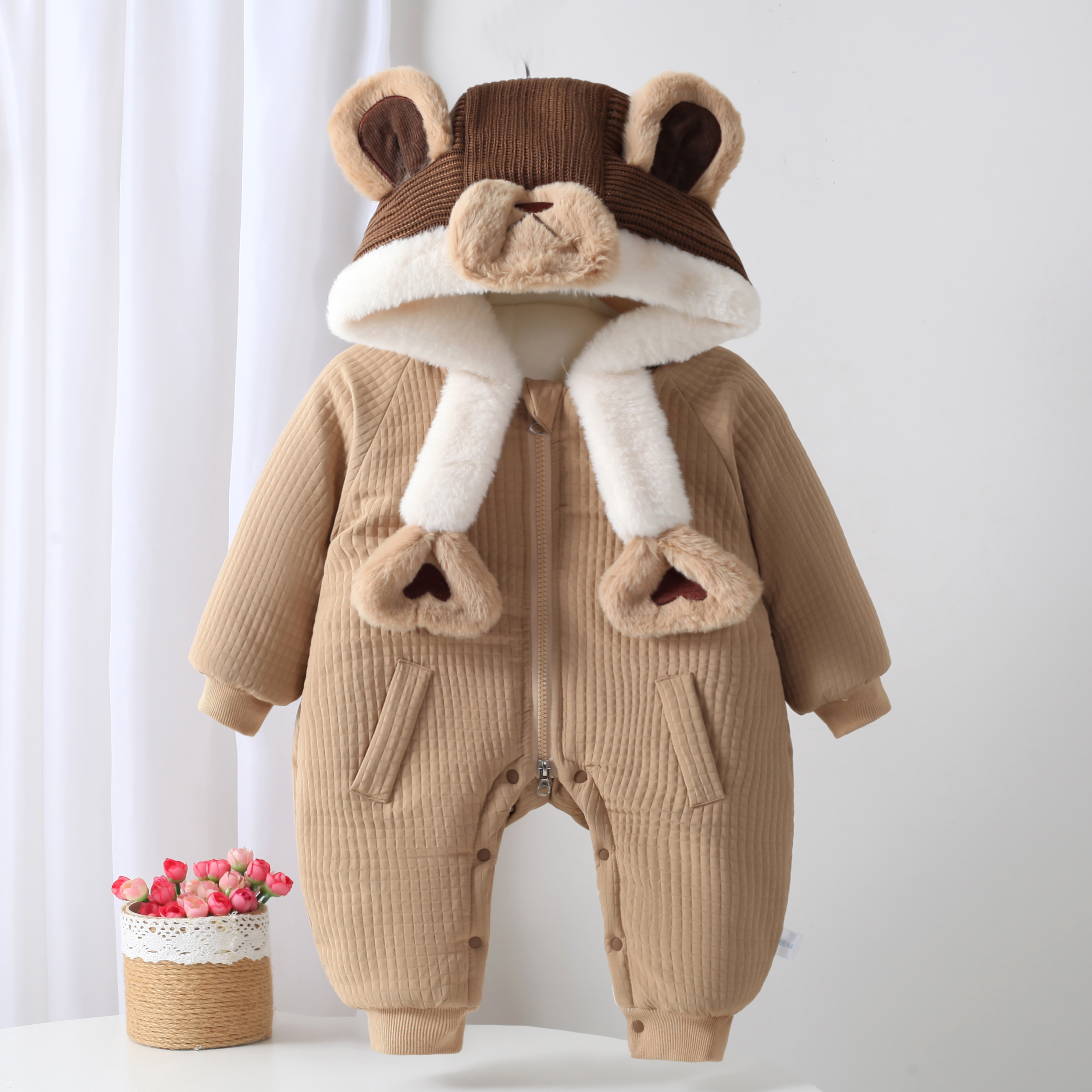 冬季新款婴幼儿连体衣卡通连帽加绒夹棉宝宝外出服新生儿超萌棉衣