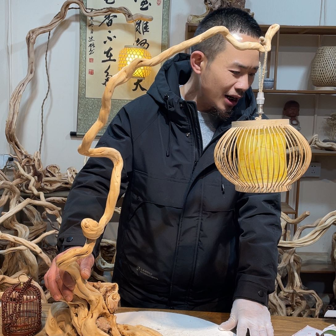 柏木杜鹃花白玉兰