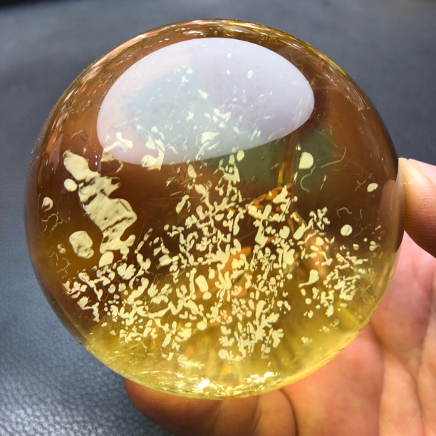 天然刚果黄水晶球摆件符文水晶球晶体干净居家玄关客厅办公室饰品