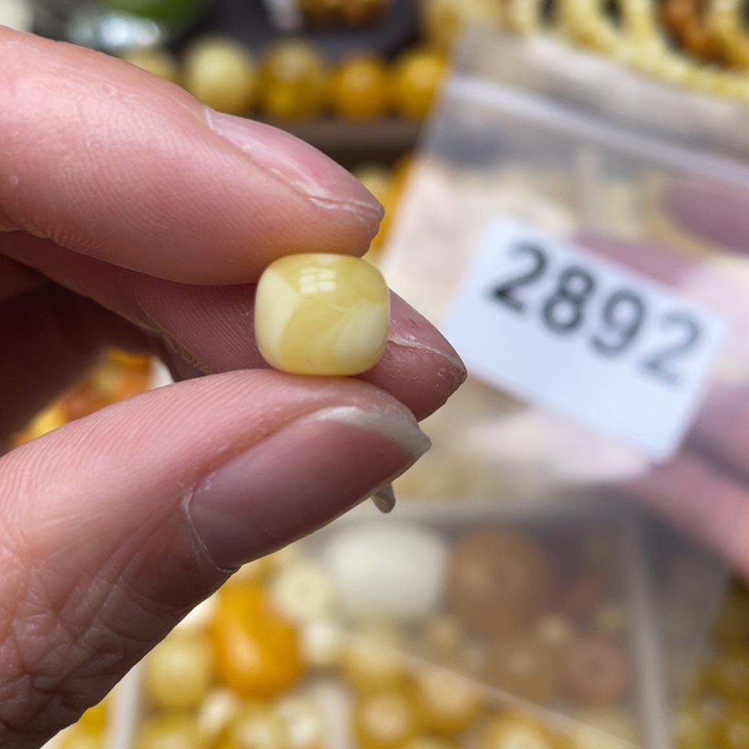 蜜蜡珠宝奇石未镶嵌9