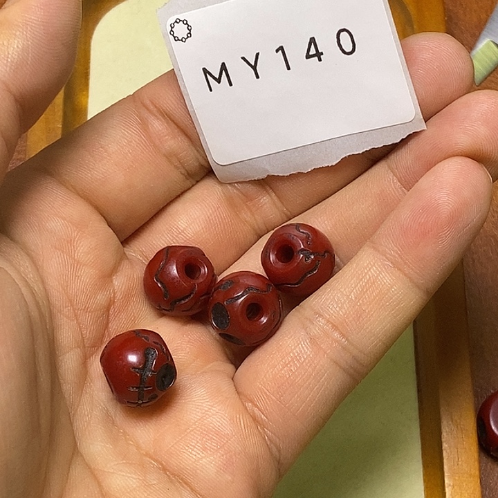 树脂制品老料珠老料珠