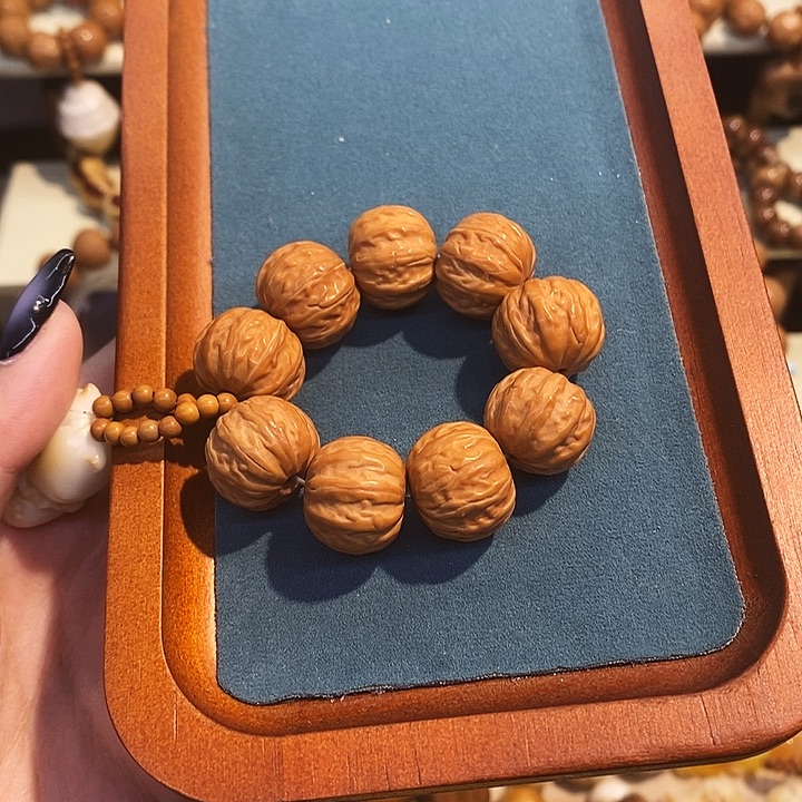 率***婧手串猴头核桃金吧任素圈