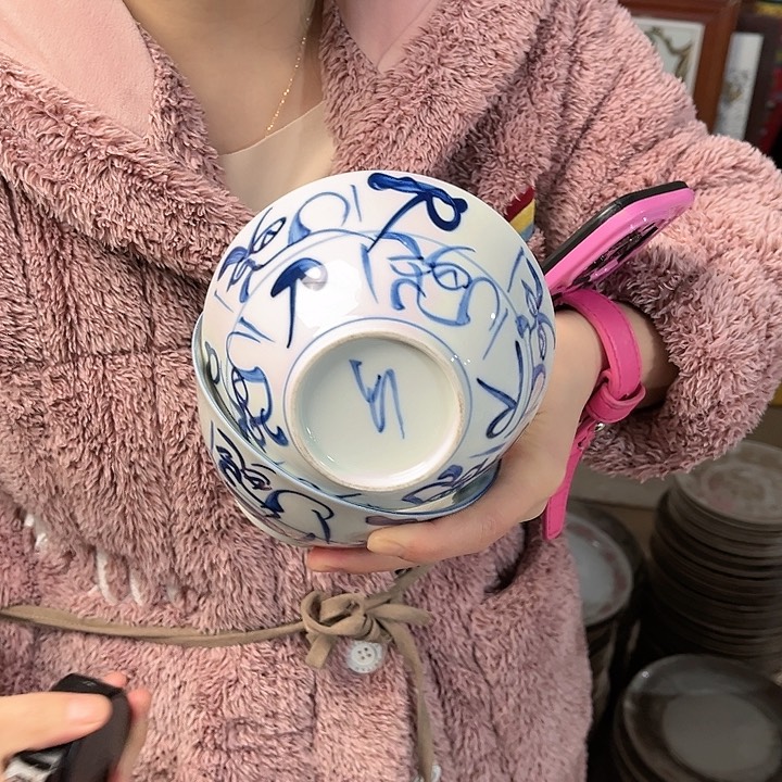 瓷片///////////直径13厘米。2个。