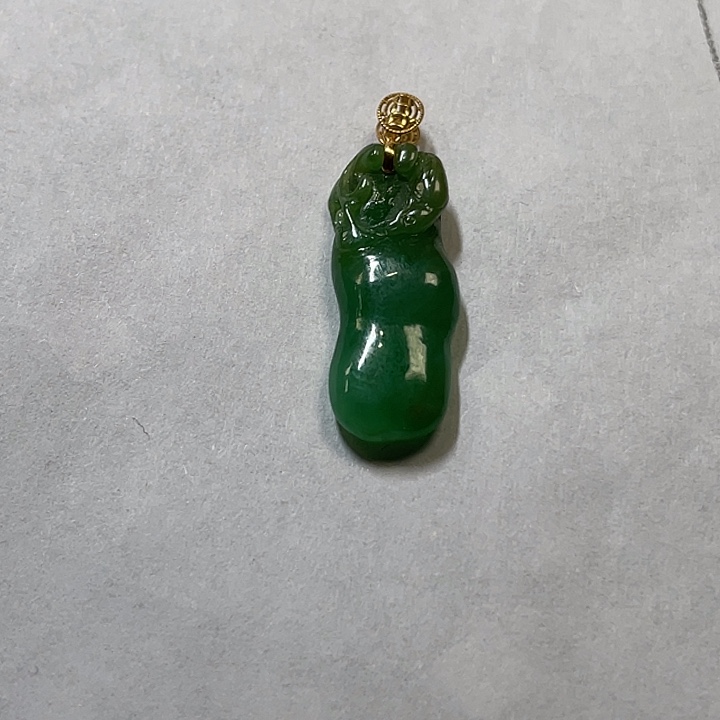 慈***茵翡翠18K金镶嵌颈饰挂件